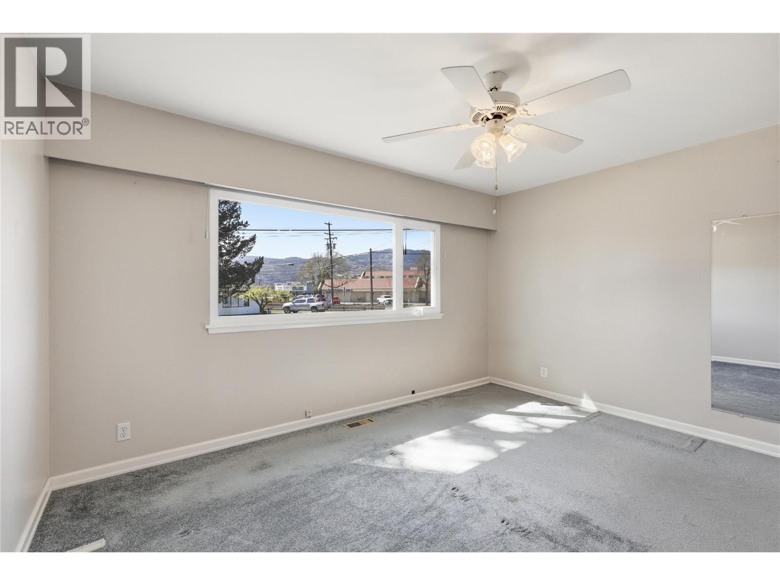 686 Brandon Avenue - 16