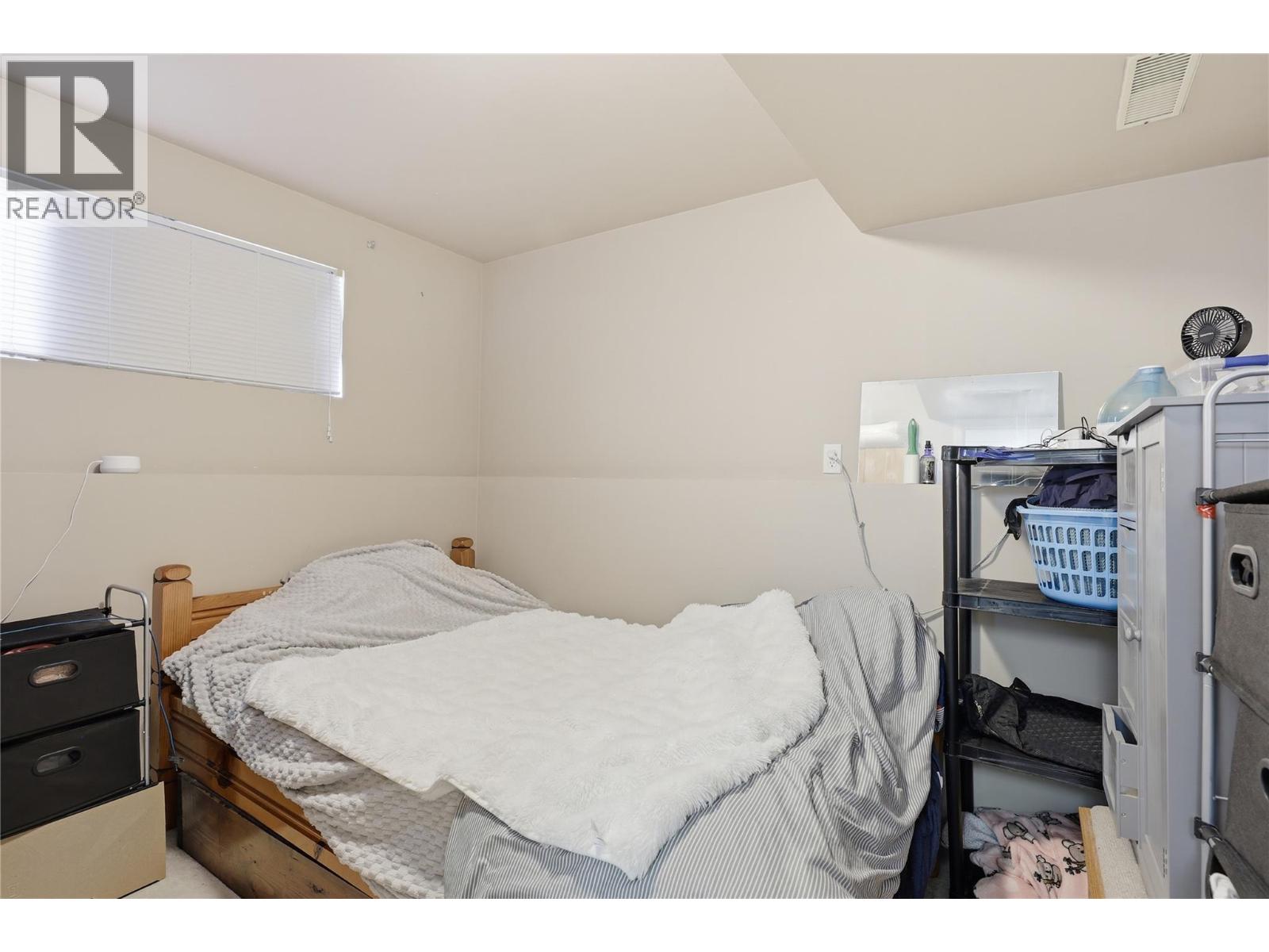 686 Brandon Avenue - 25