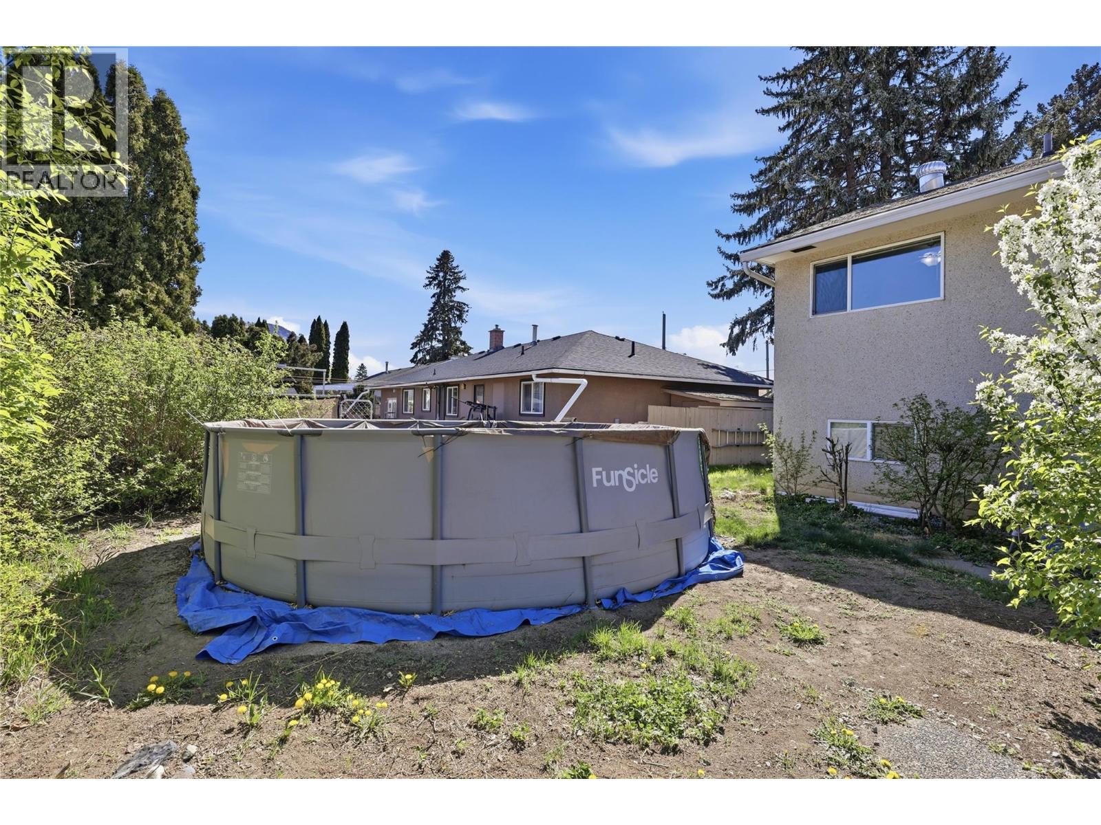 686 Brandon Avenue - 33