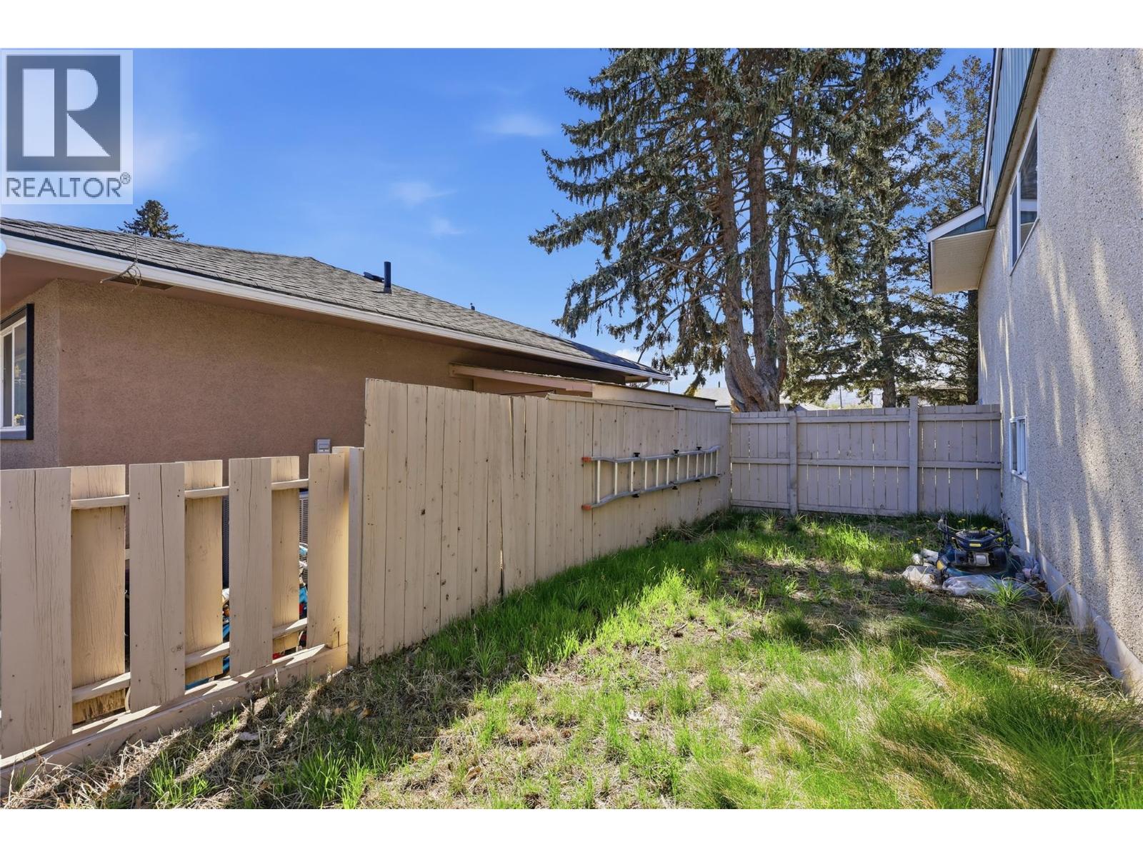 686 Brandon Avenue - 35