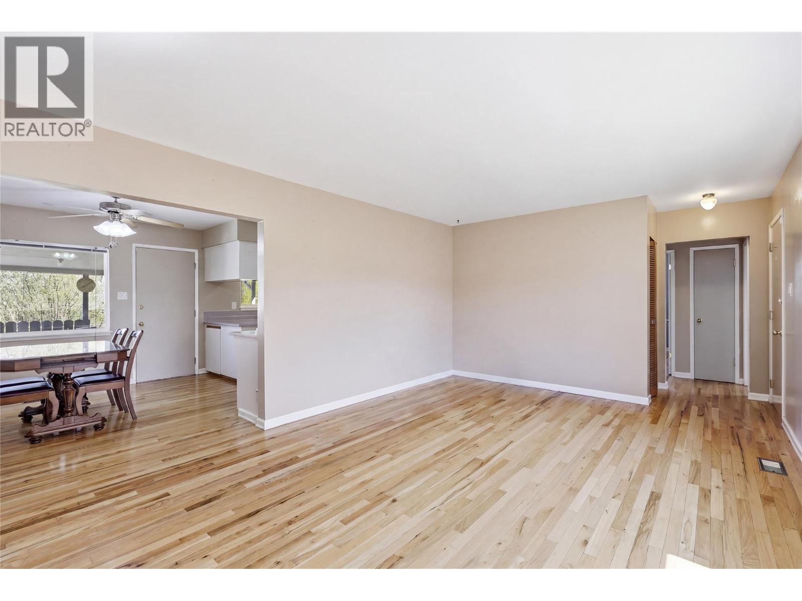 686 Brandon Avenue - 6