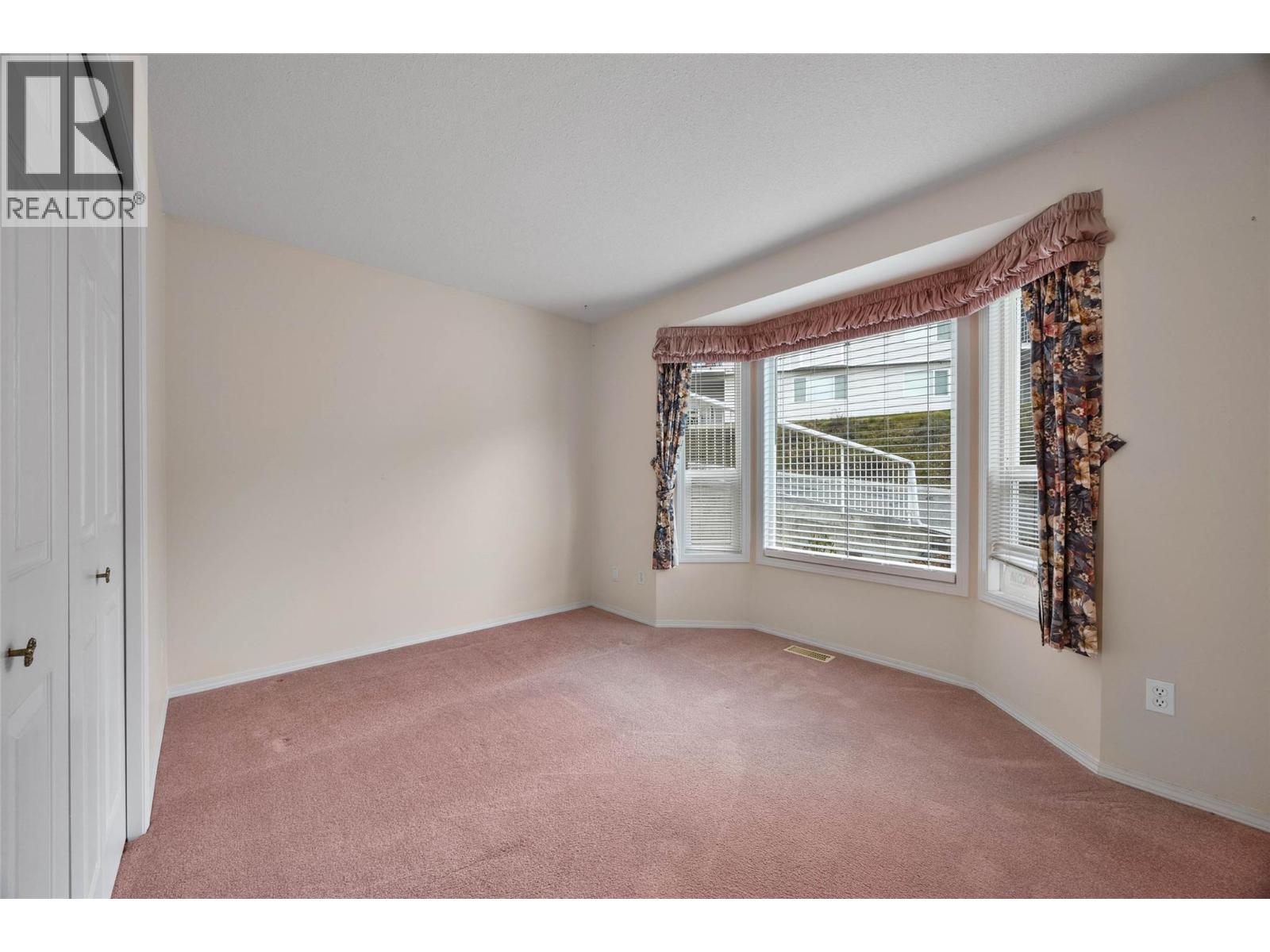 #6 2022 Pacific Way - 12