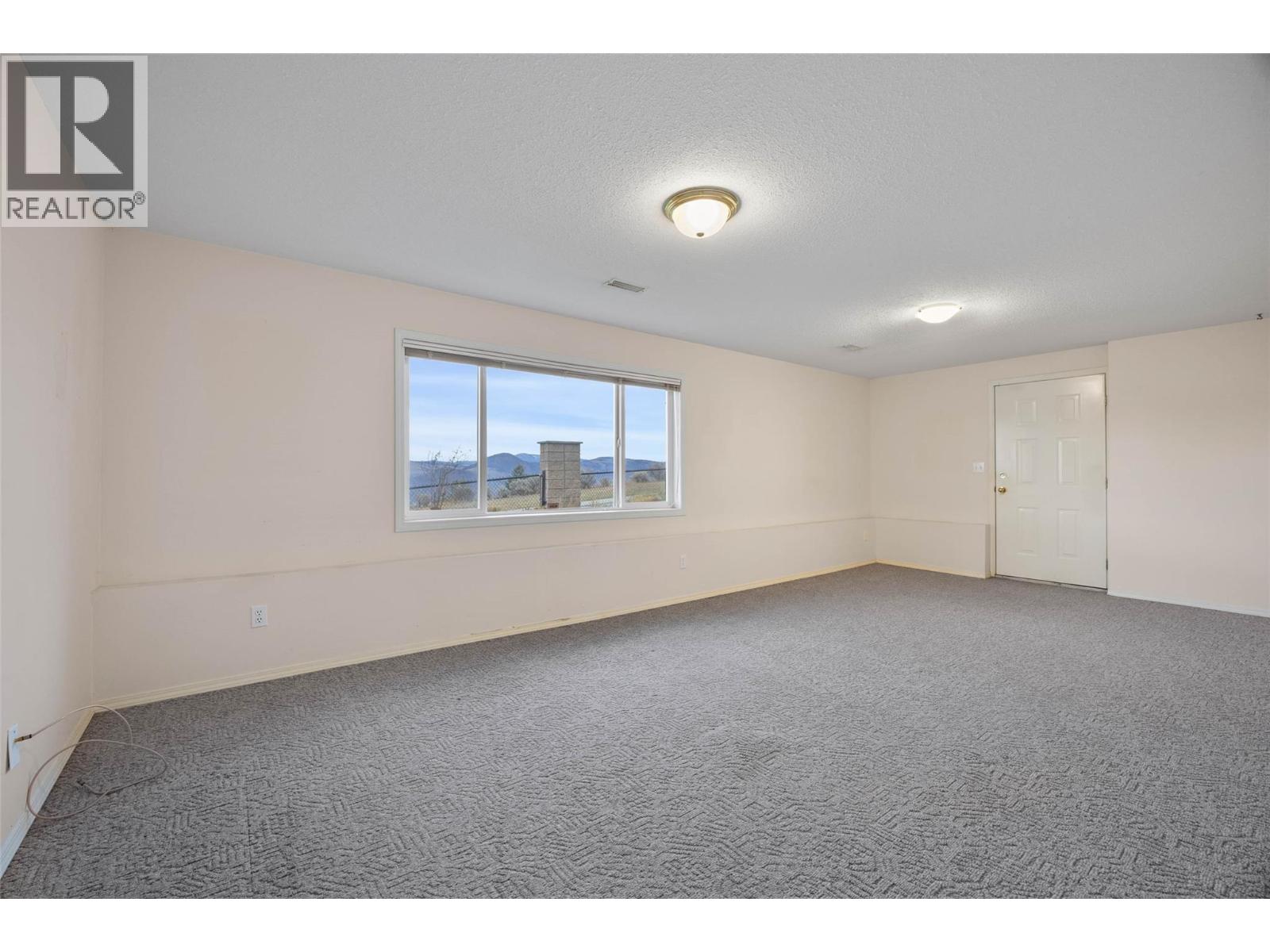 #6 2022 Pacific Way - 17