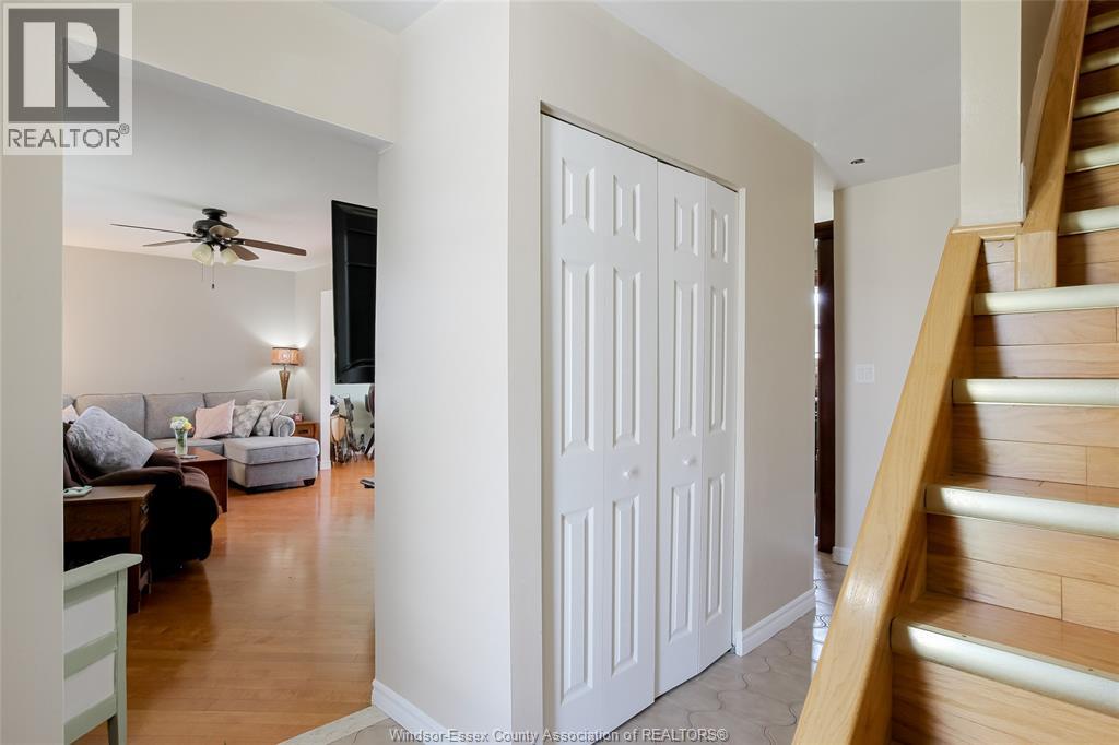 325 MCCURDY, Amherstburg, Ontario, N9V3B8 — Photo 3
