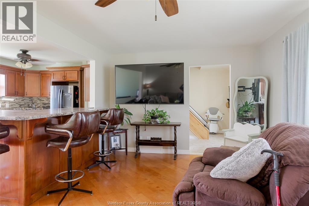 325 MCCURDY, Amherstburg, Ontario, N9V3B8 — Photo 7
