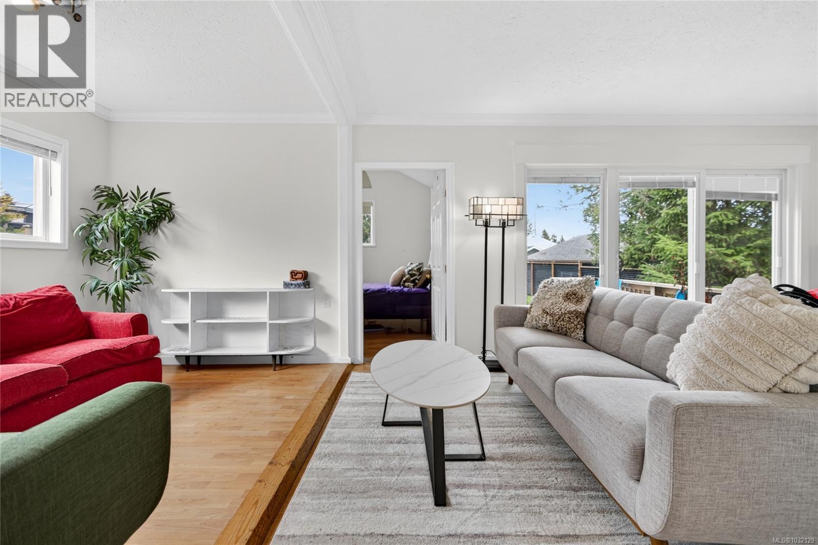 2818 Maryport Ave - 23