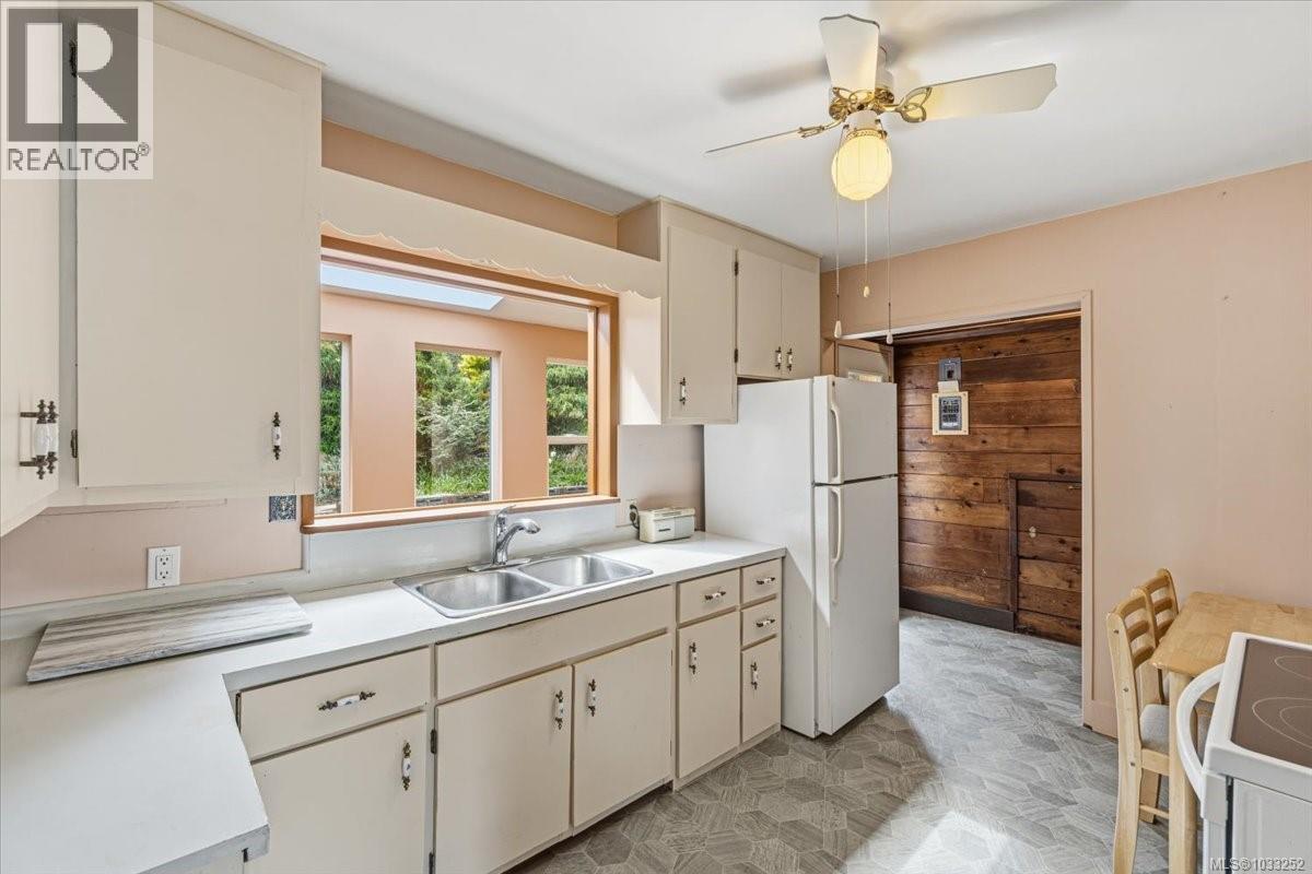 4911 Harbour View Rd - 19