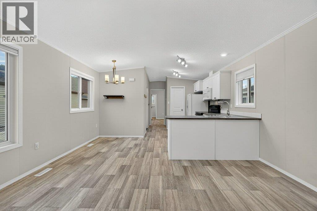 235 Aylmer Road Unit# 26 Lot# 26, Chase