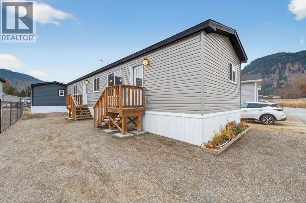 235 Aylmer Road Unit# 26 Lot# 26, Chase