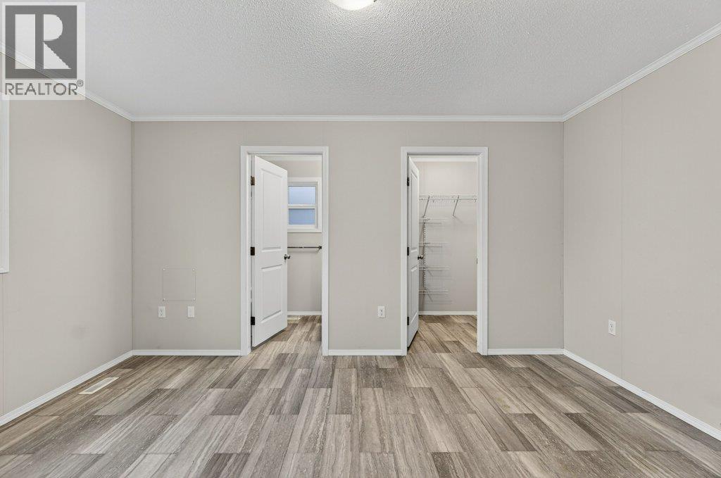 235 Aylmer Road Unit# 26 Lot# 26, Chase