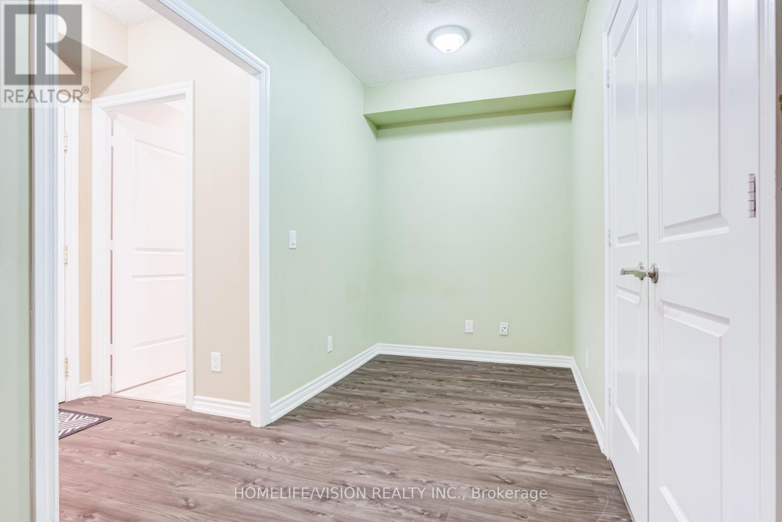 615 - 9255 JANE STREET — photo 27