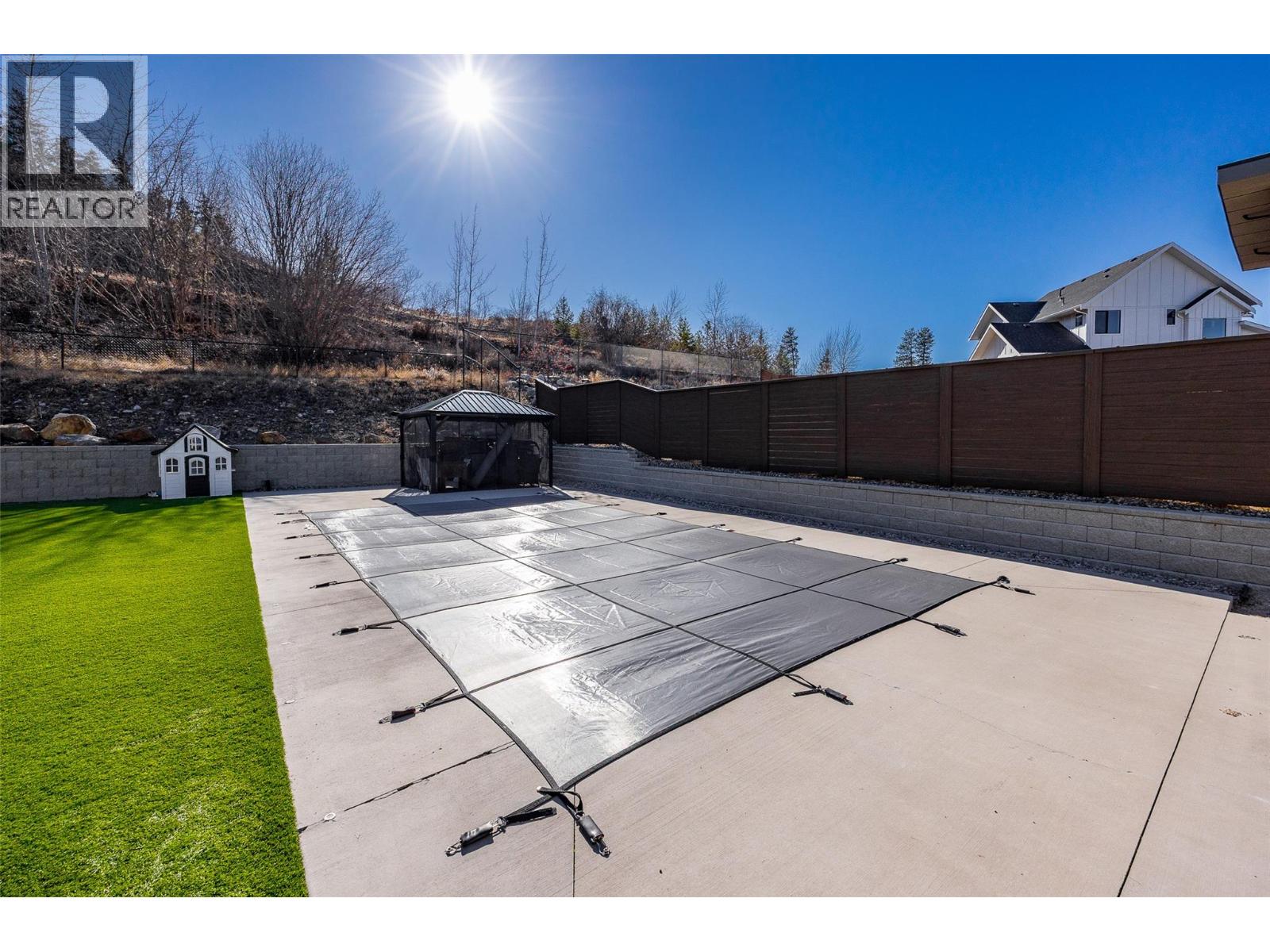  415 Hawk Hill Drive, Kelowna