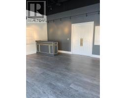 34 - 20 Wertheim Court, Richmond Hill, ON L4B3A8 Photo 7