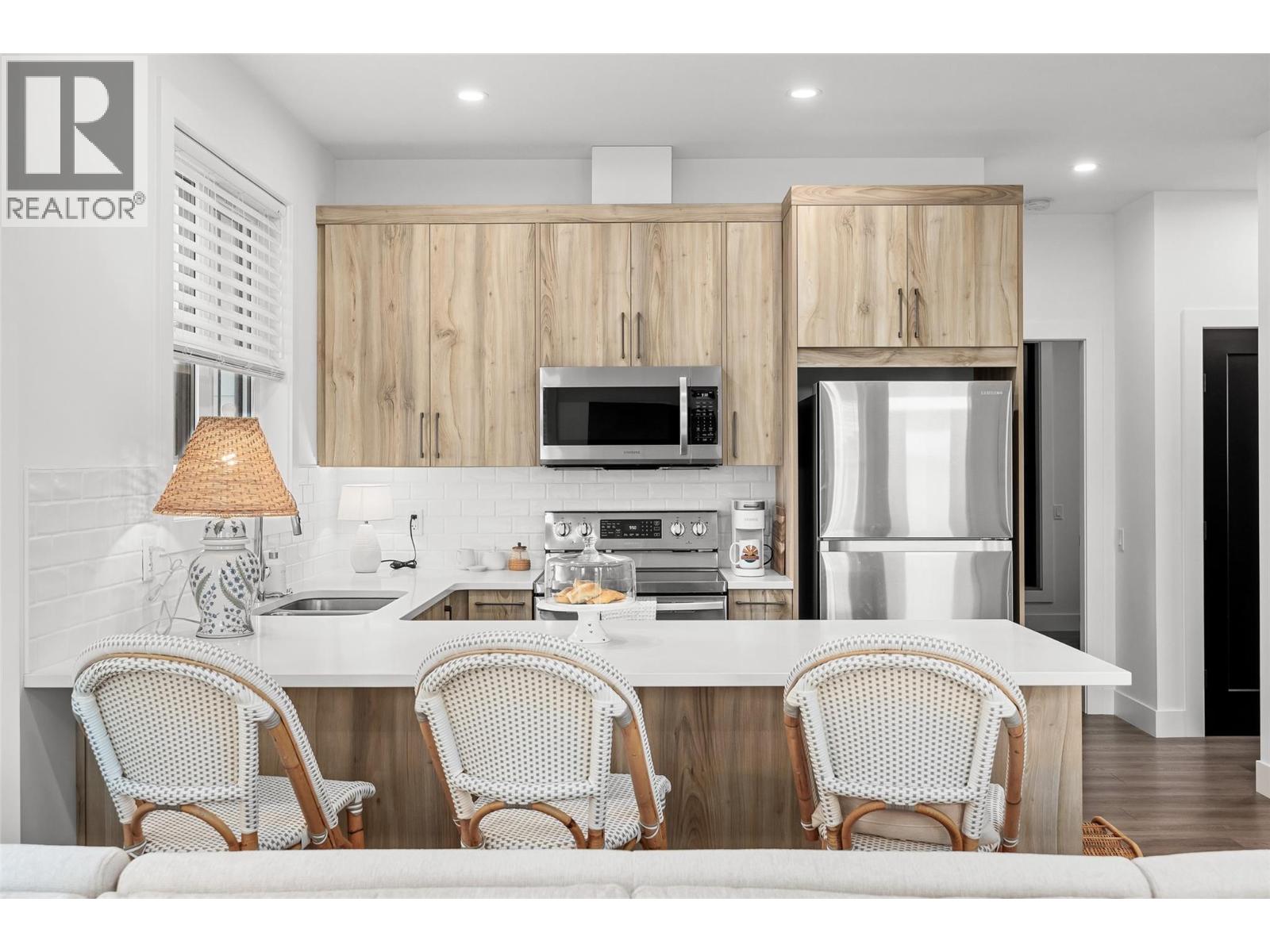  415 Hawk Hill Drive, Kelowna