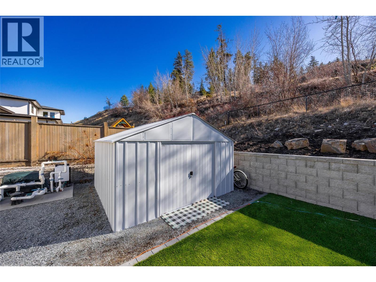 415 Hawk Hill Drive, Kelowna
