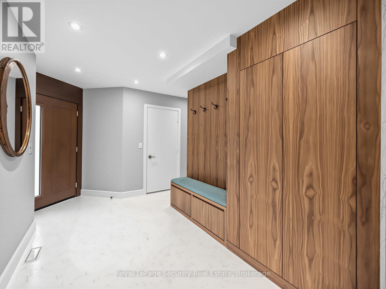14 JEREMY PLACE - 3