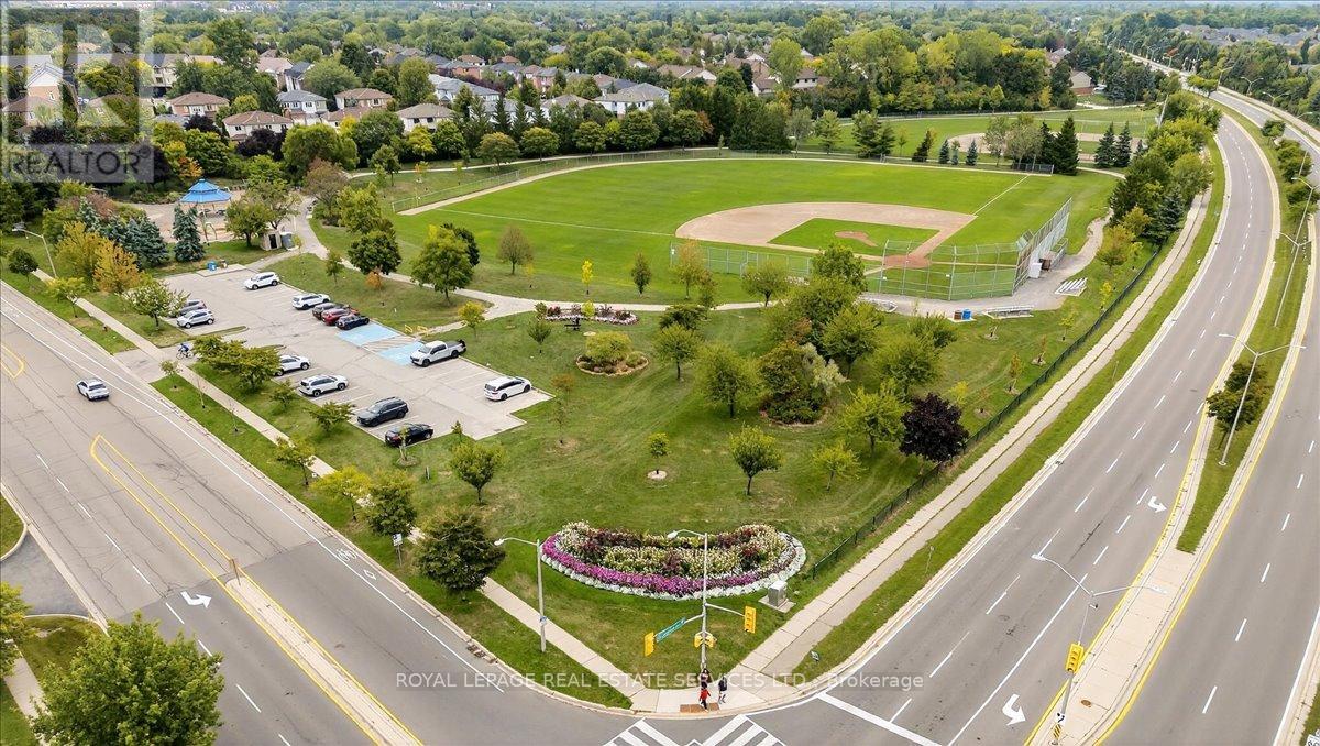 519 RIVER GLEN BOULEVARD — photo 46