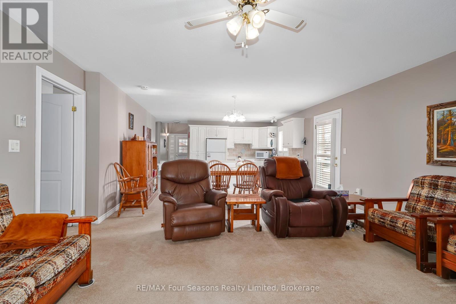 #49 275 HURON STREET - 18