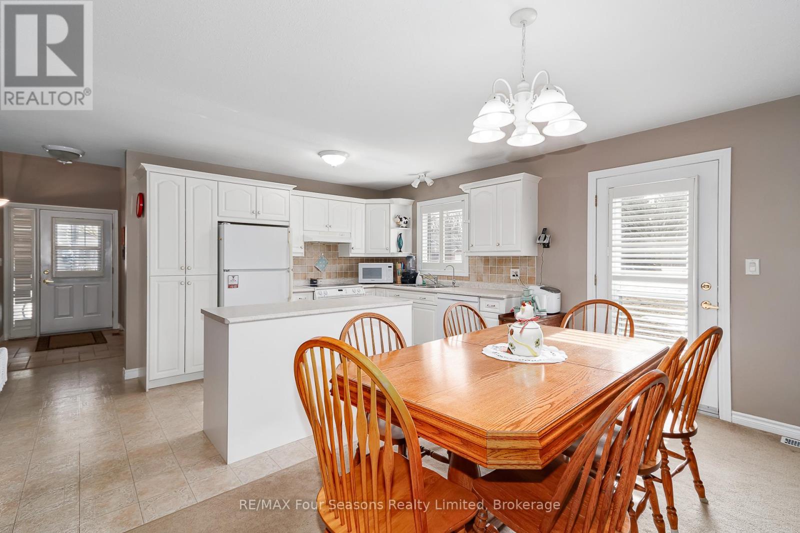#49 275 HURON STREET - 11