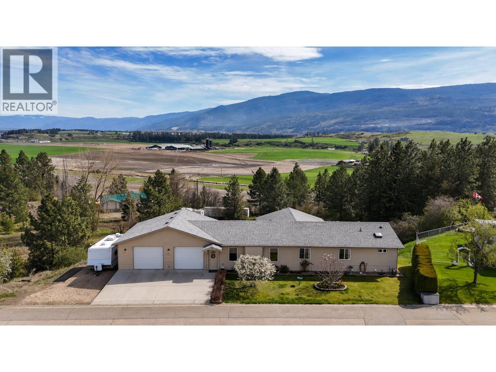 #84-9510 97 Highway North, Vernon