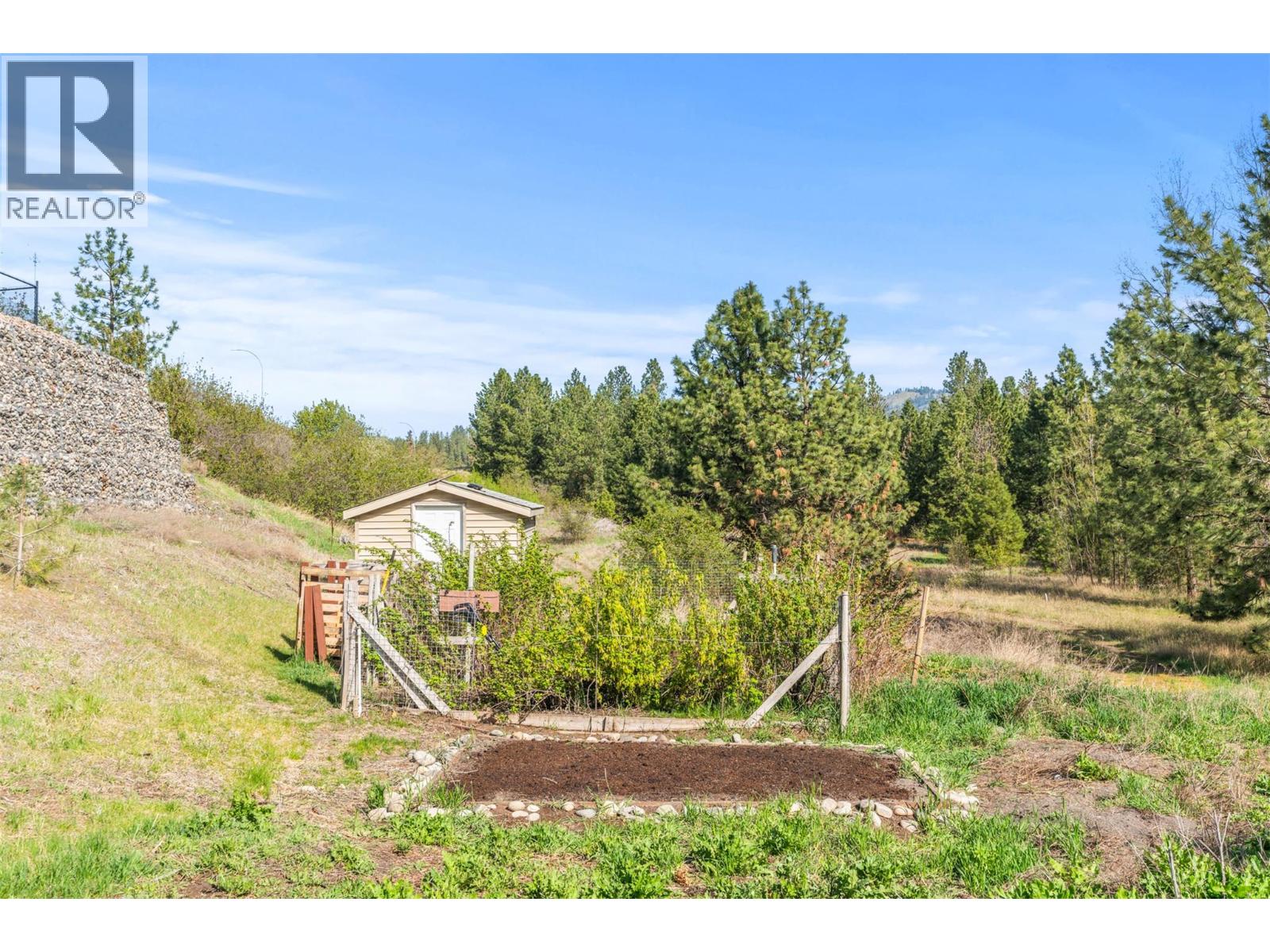 9510 97 Highway N Unit# 84, Vernon