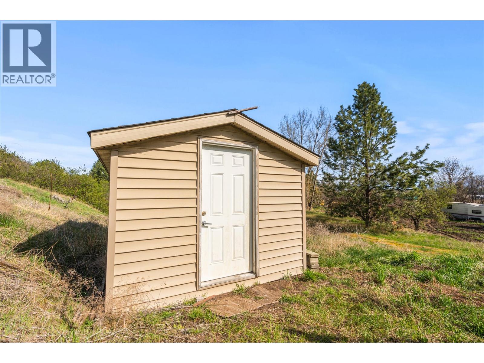 9510 97 Highway N Unit# 84, Vernon