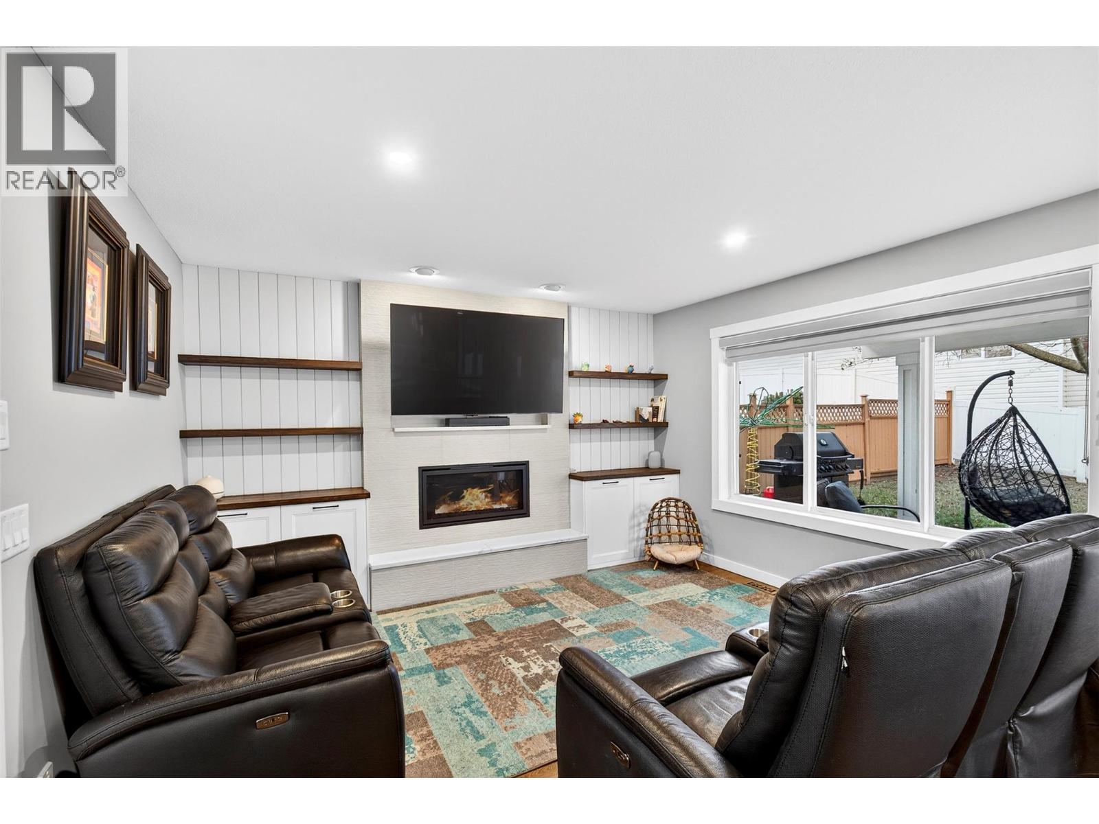 #109 2220 Shannon Ridge Drive Unit# 109 - 9