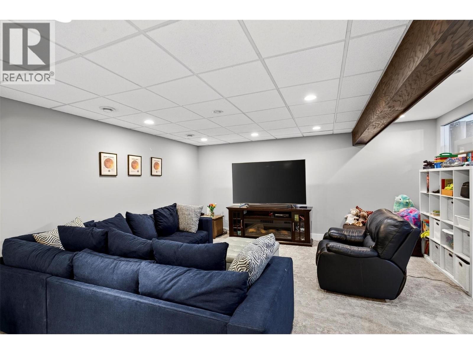 #109 2220 Shannon Ridge Drive Unit# 109 - 27