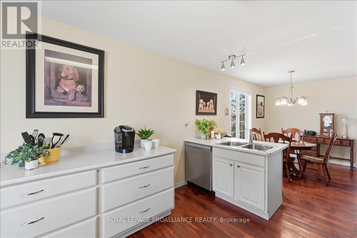 52 HORACE AVENUE — photo 10