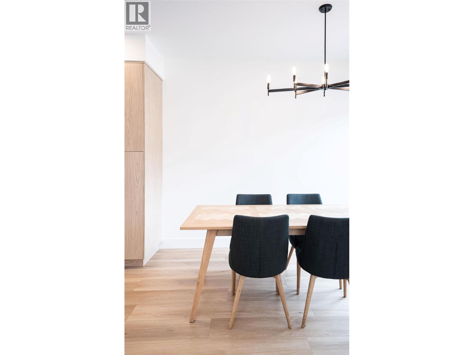 #13 414 Humbert Street - 9