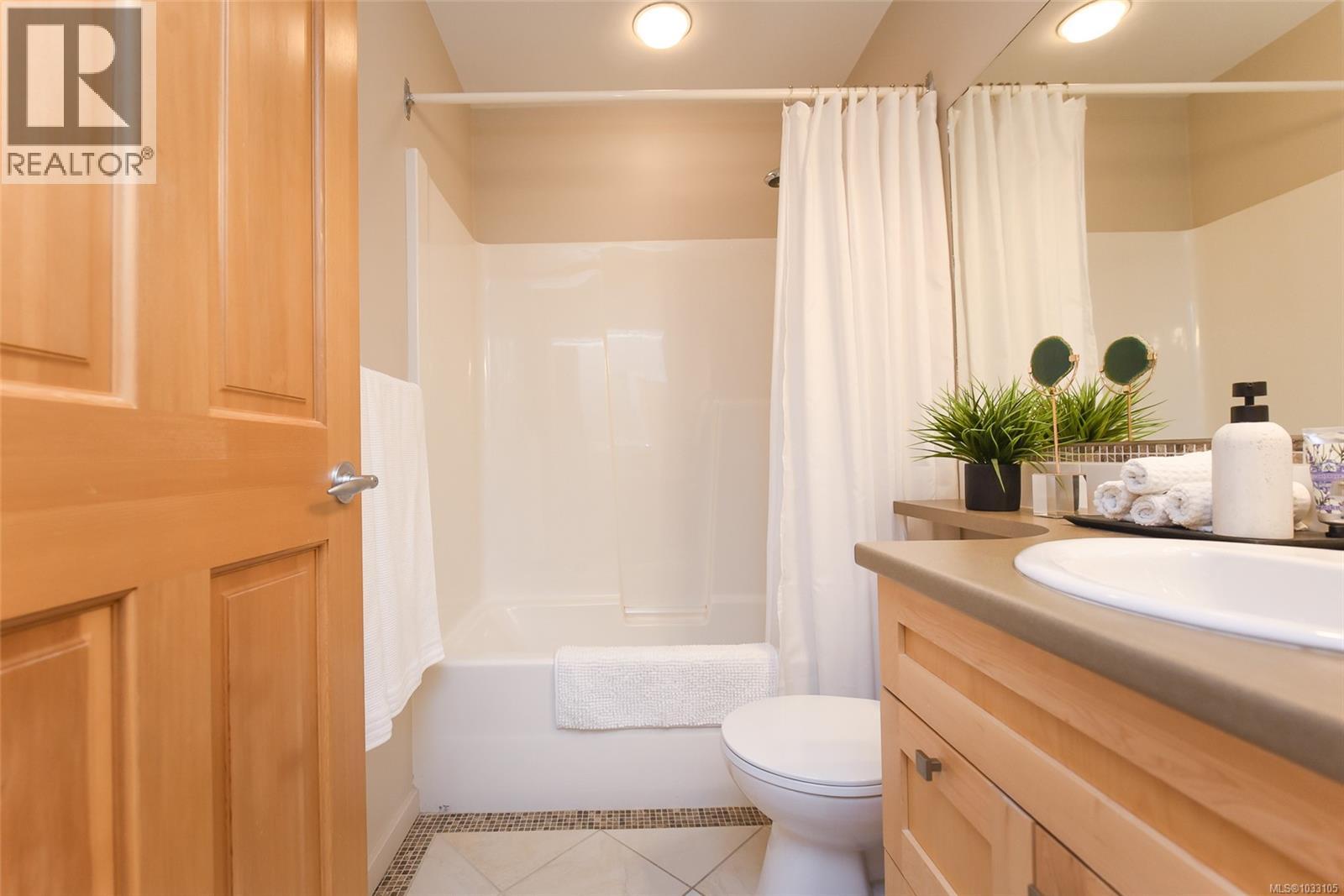 #142 2300 Mansfield Dr - 45