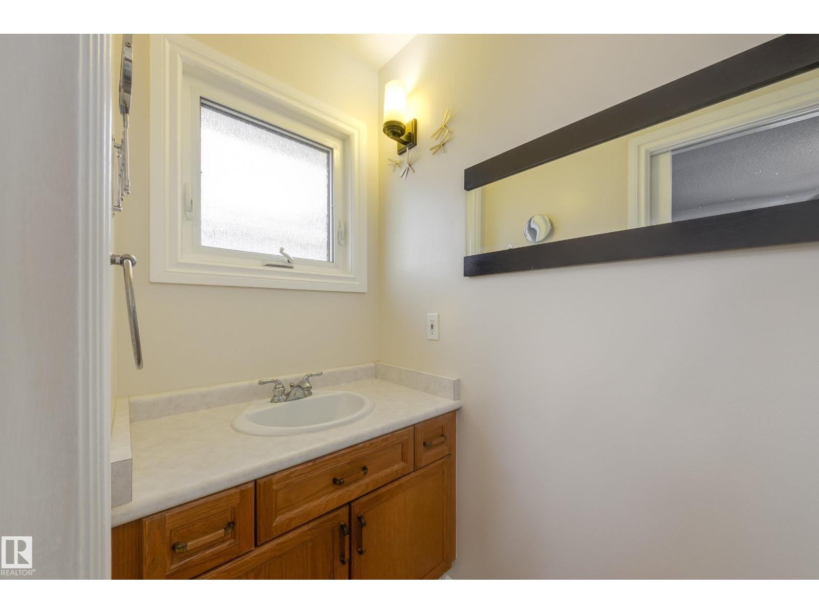 14227 74 ST NW - 15