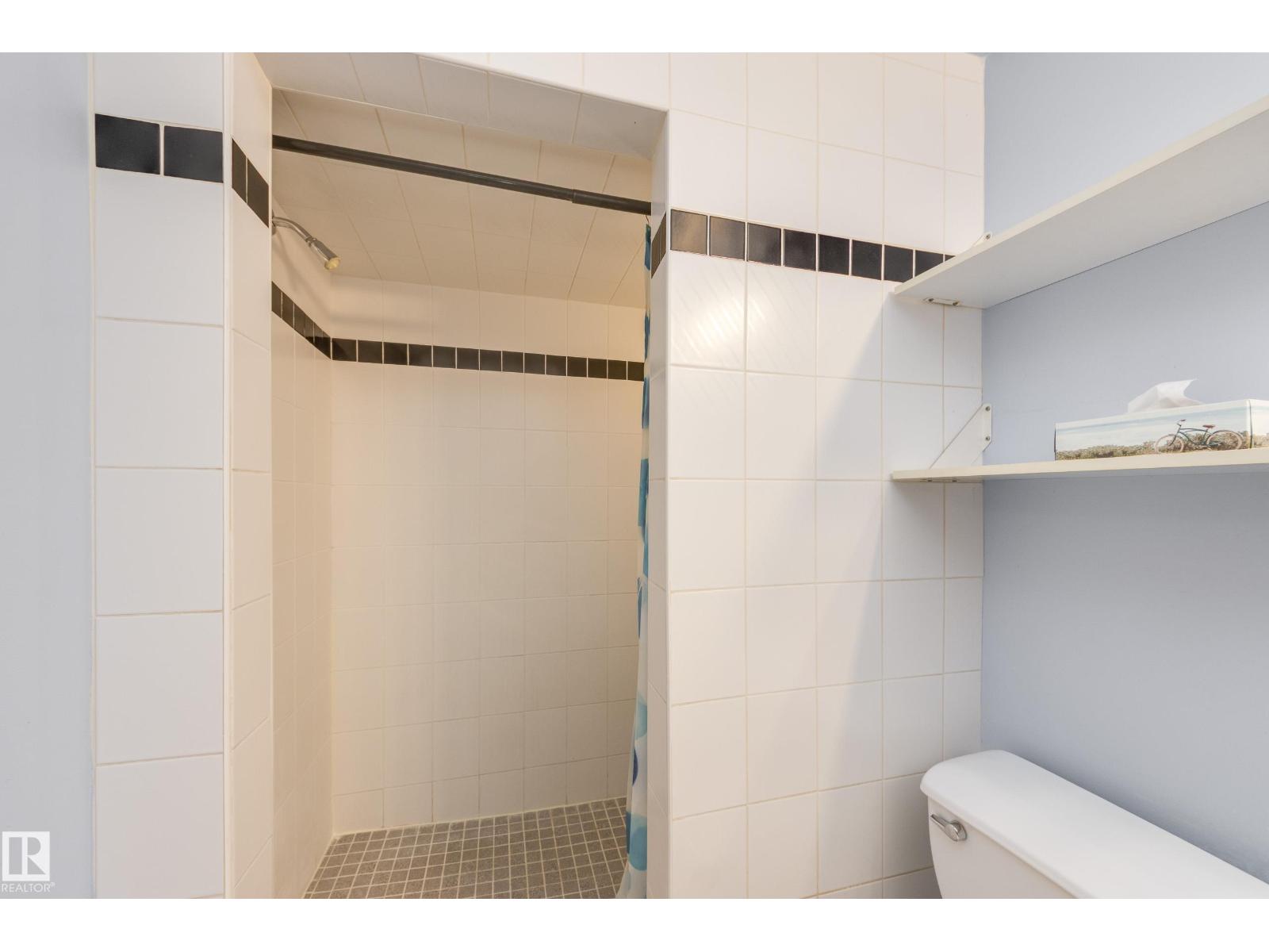 14227 74 ST NW - 29