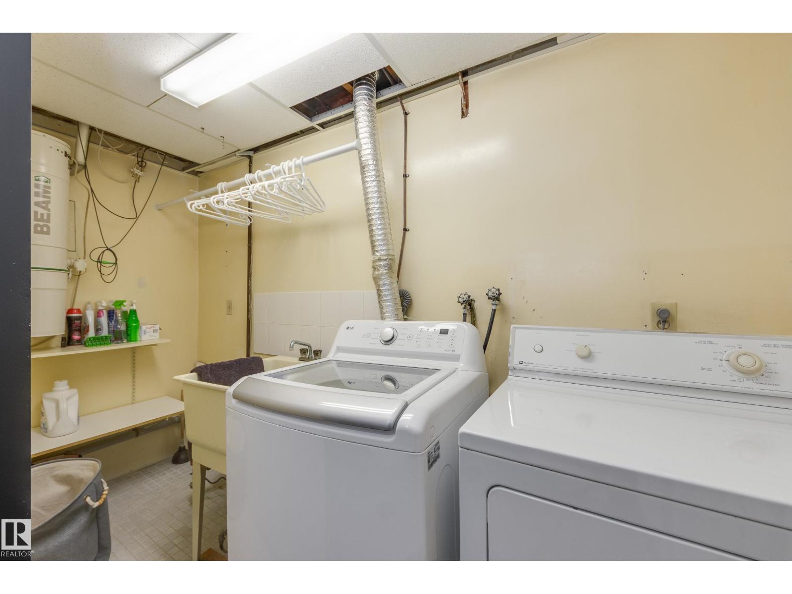14227 74 ST NW - 30