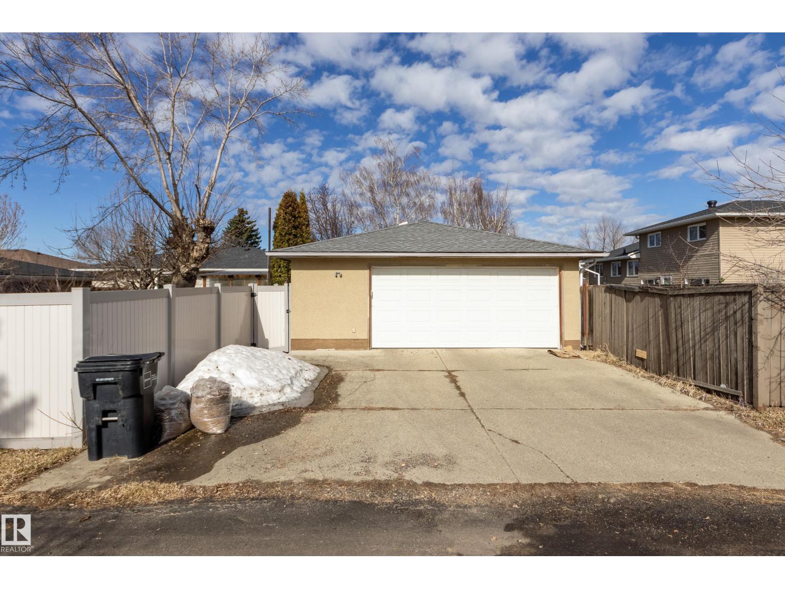 14227 74 ST NW - 37