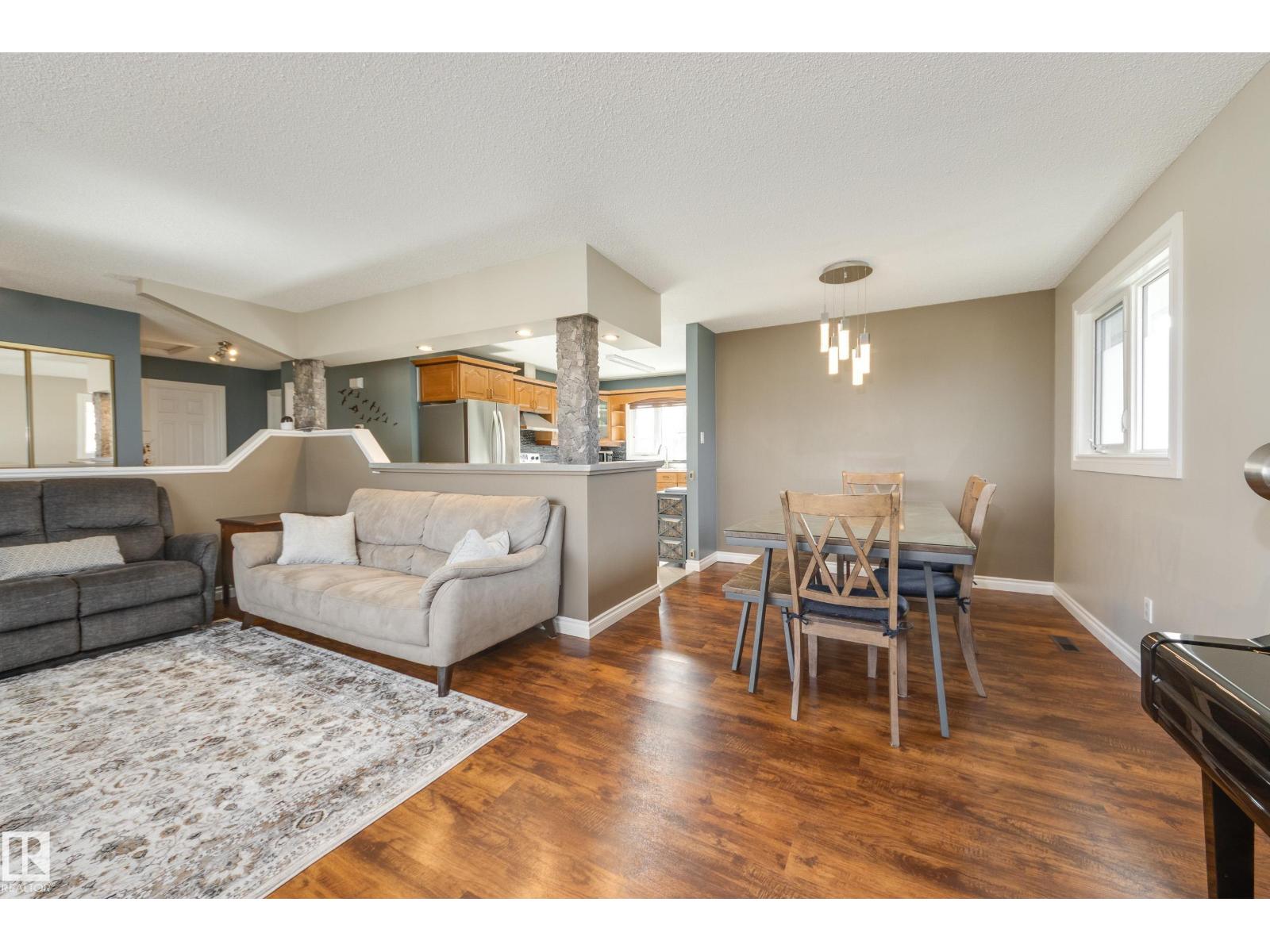 14227 74 ST NW - 5