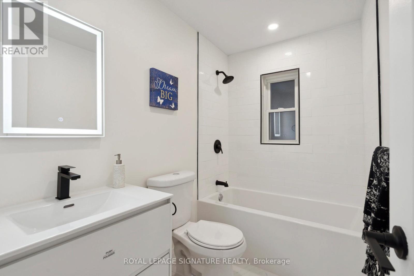 36 TENNIS CRESCENT — photo 15