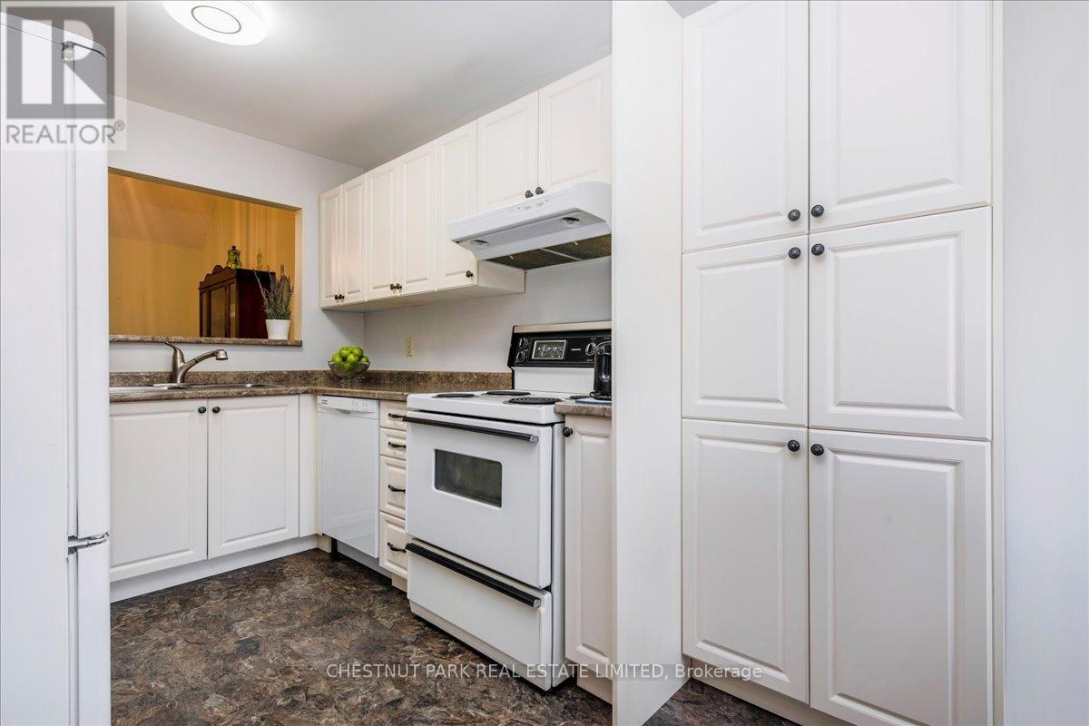 138 GREEN BRIAR ROAD — photo 4