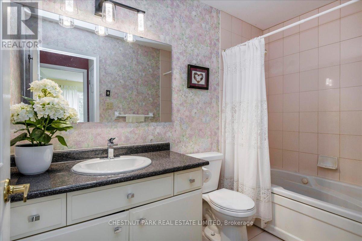 138 GREEN BRIAR ROAD — photo 13