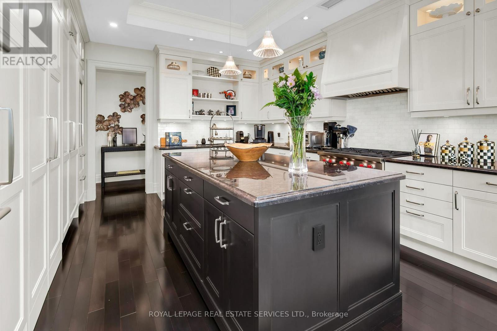 #1701 155 ST CLAIR AVENUE W - 26
