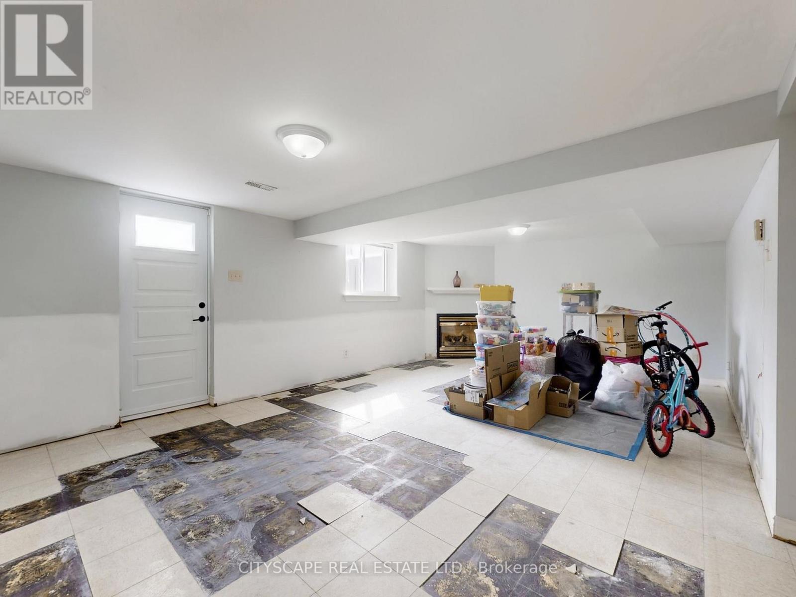 87 SAVONA DRIVE — photo 22