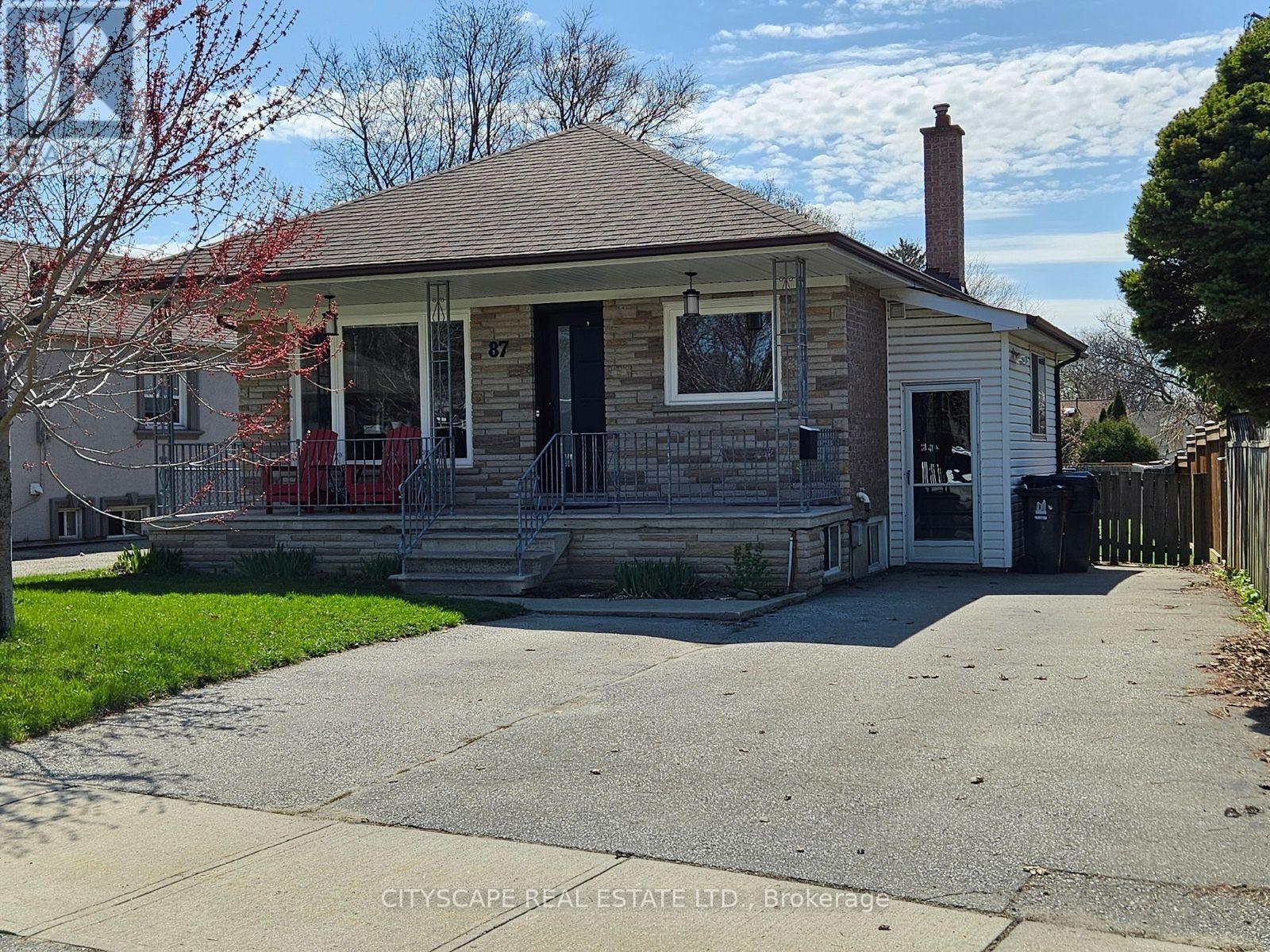 87 SAVONA DRIVE — photo 2