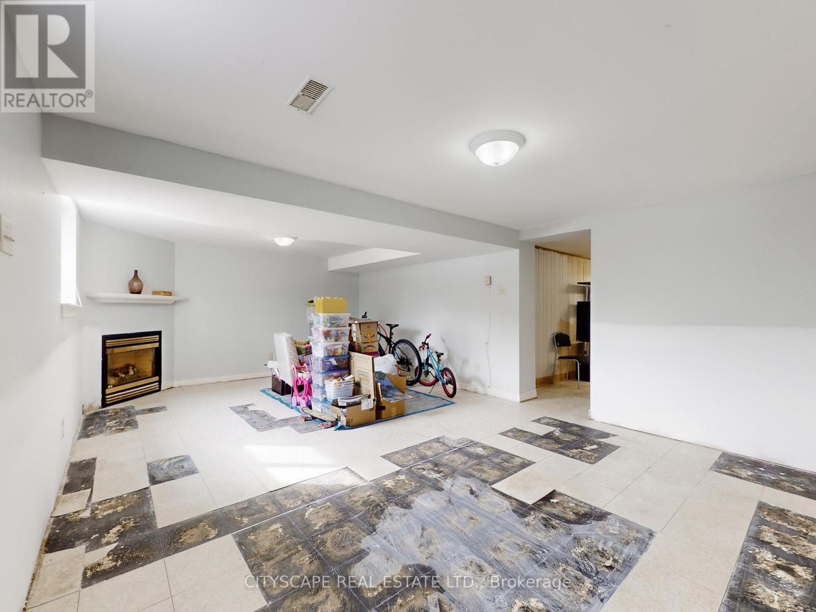 87 SAVONA DRIVE — photo 23