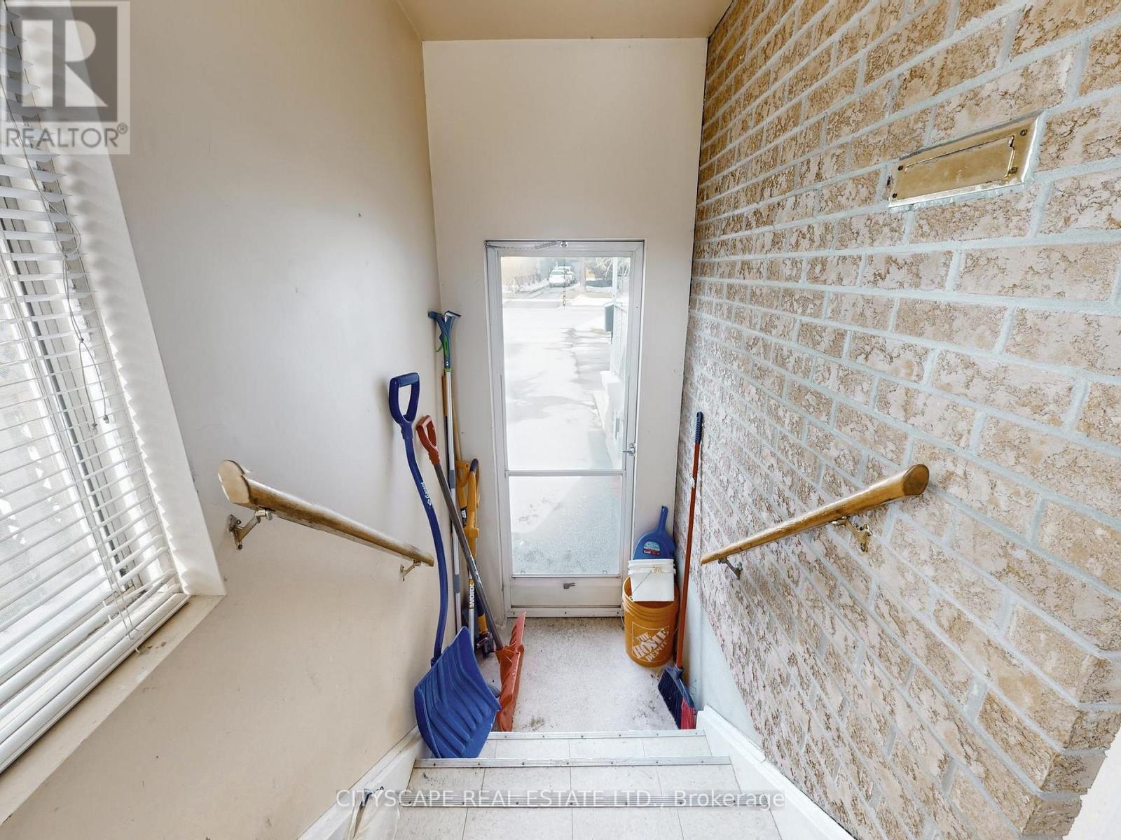 87 SAVONA DRIVE — photo 36