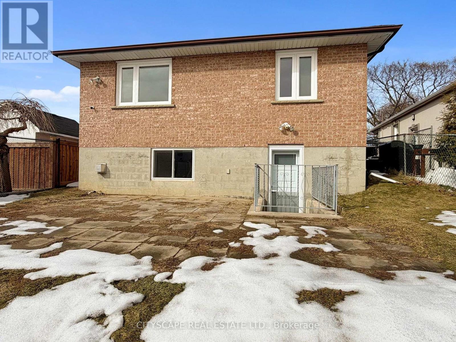 87 SAVONA DRIVE — photo 37