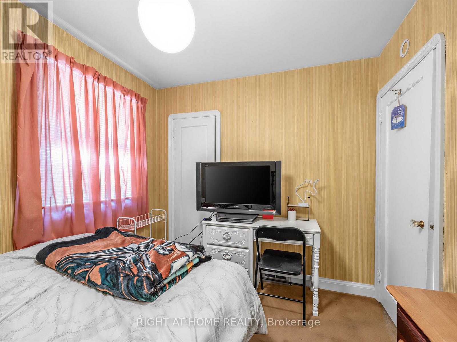 524 COLBORNE STREET E - 18