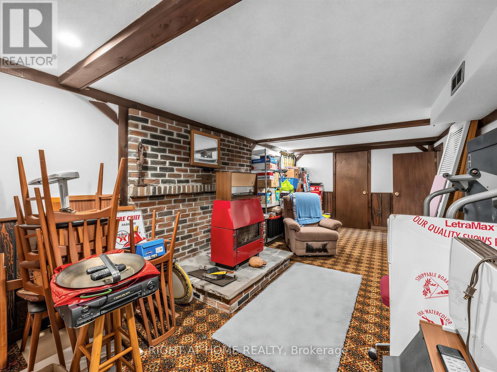 524 COLBORNE STREET E - 24