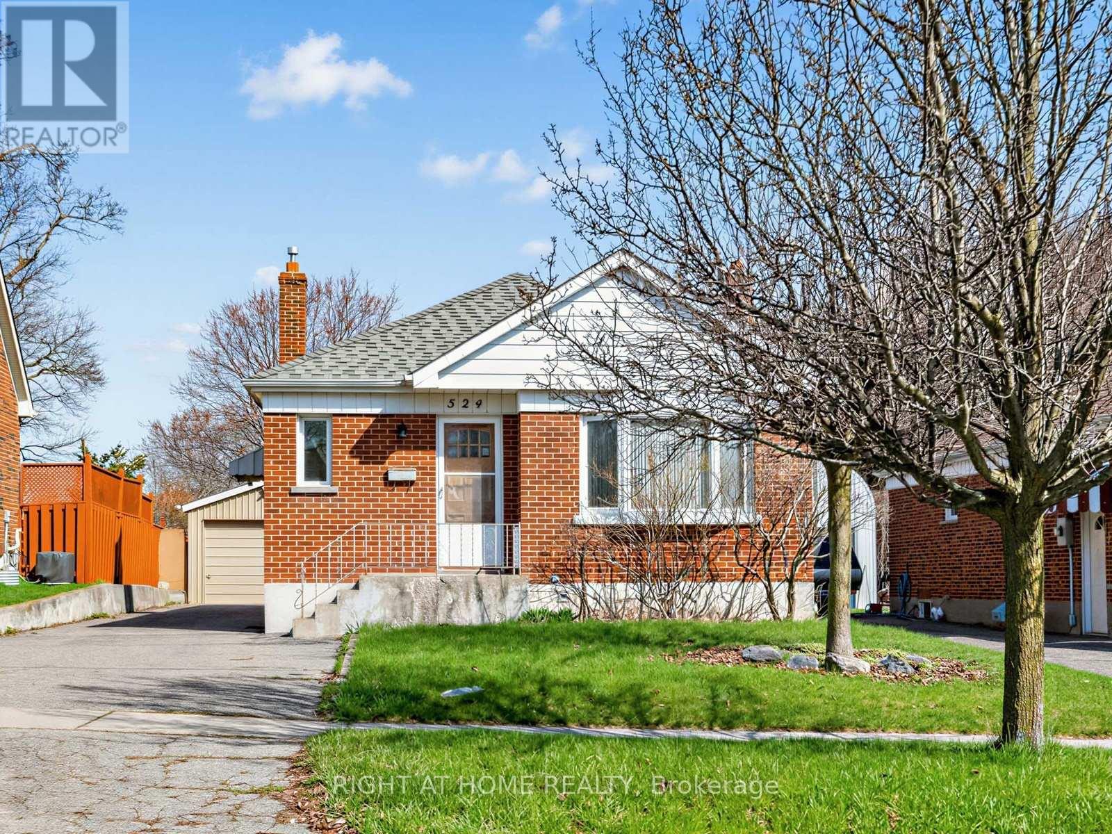 524 COLBORNE STREET E - 3
