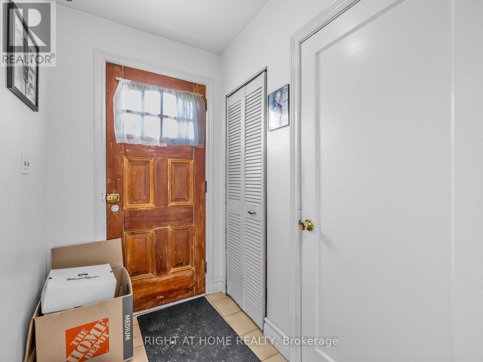 524 COLBORNE STREET E - 4
