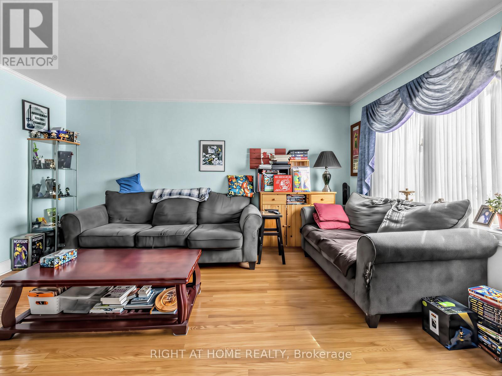 524 COLBORNE STREET E - 5